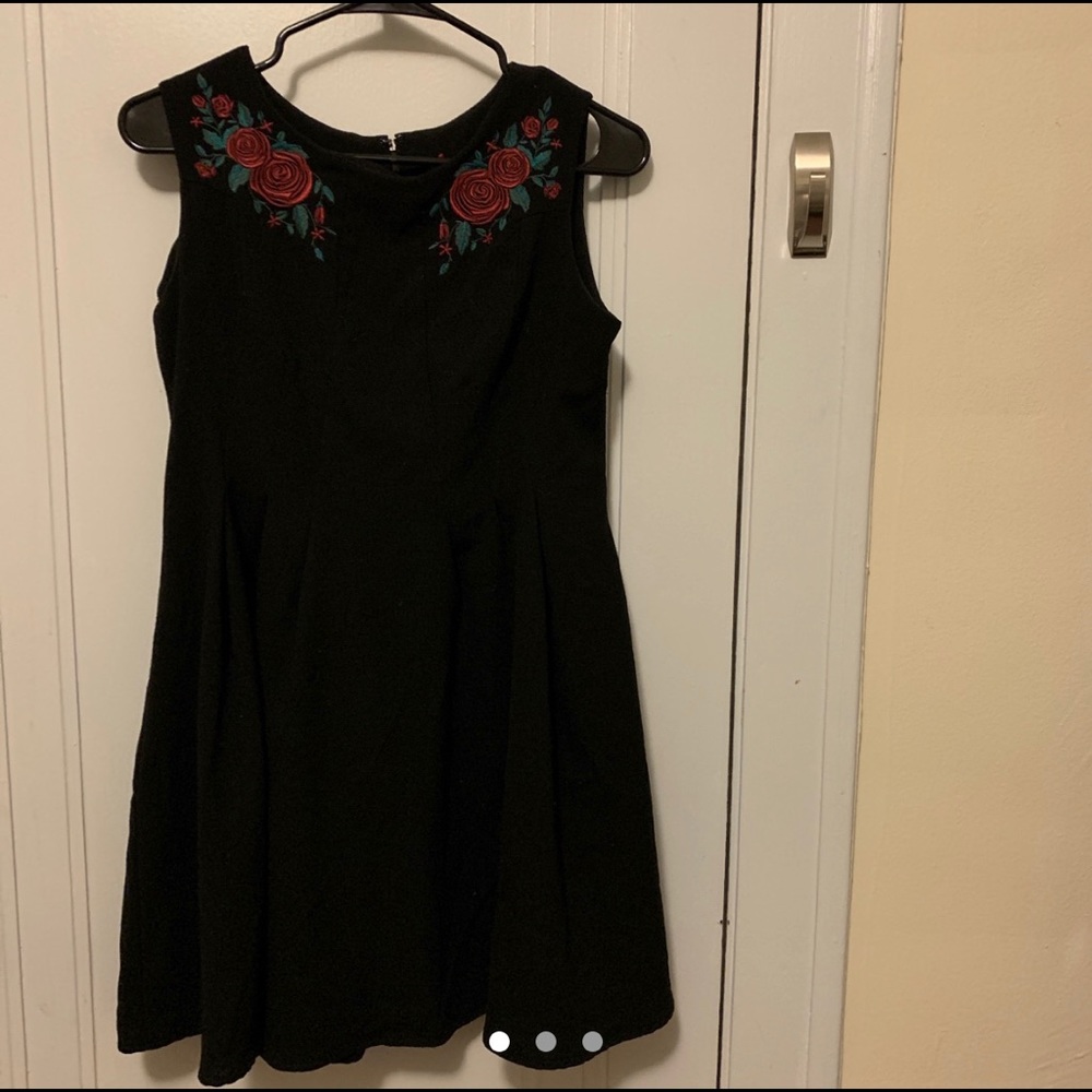 Black dress with red roses